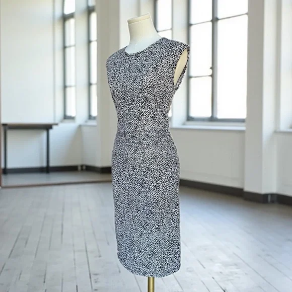 Banana Republic Black and White Midi Stretch Dress! XS! - Picture 3 of 11